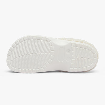 Lined slide slipper outsole with textured white tread and dark heel
